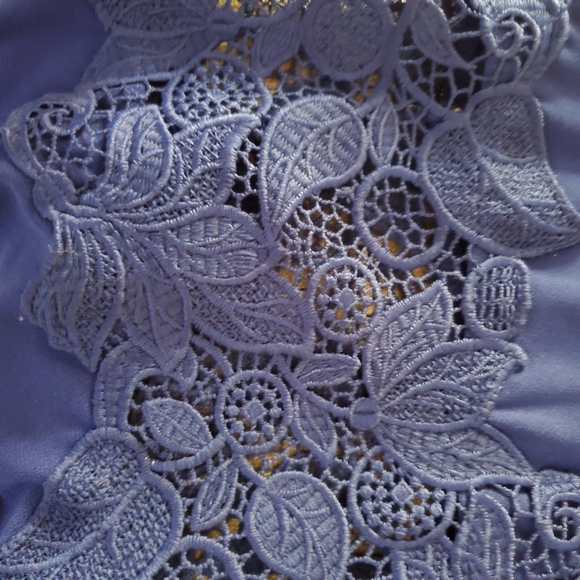 DENNIS BASSO Blouse 2/$ 30 - Picture 7 of 10